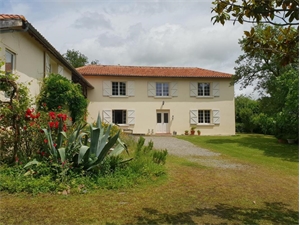 propriete à la vente -   65220  TRIE SUR BAISE, surface 266 m2 vente propriete - UBI475379708